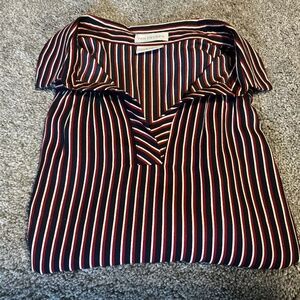 Van Heusen Blouse-Women's Small Petite
